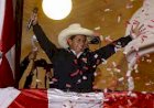 Pedro Castillo é eleito presidente do Peru com 50,125% dos votos
