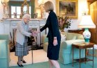 Liz Truss guia a Grã-Bretanha ainda mais rápido para o abismo