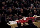 Cerca de 400 mil pessoas estiveram presentes no funeral do papa Francisco, dizem autoridades