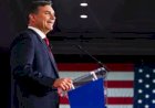 Flávio Bolsonaro confessa, no Texas, que seu objetivo é disputar com Milei quem é o maior capacho de Trump
