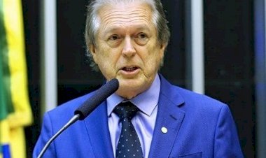 Luciano Bivar: PSL não está base do governo e nem fará parte