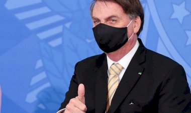 Bolsonaro não assina acordo de 132 países contra propagação de fake news durante a pandemia