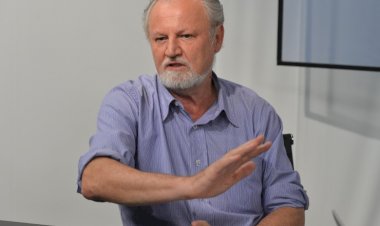 Stedile: 2021 vai ser o ano da vacina, da luta social e de mudanças na América Latina