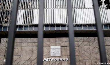 Economista denuncia artifícios no lucro da Petrobrás e fala em bomba-relógio deixada para nova administração