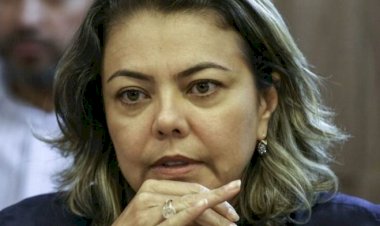“TRF-5 emite sinal de celebração à morte”, afirma Leila Barros sobre decisão que autoriza governo a comemorar golpe de 64