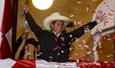 Pedro Castillo é eleito presidente do Peru com 50,125% dos votos