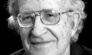 Noam Chomsky vê ‘mão americana’ na ascensão de Bolsonaro à presidência