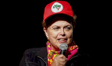 Ciro fala em conspiração de Lula por impeachment de Dilma, que o acusa de mentir
