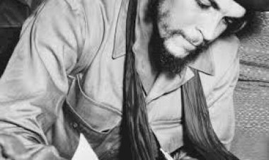 Che: “o desenvolvimento é dado pela industrialização”