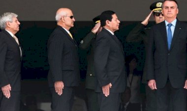 Forças Armadas planejam abandonar Bolsonaro