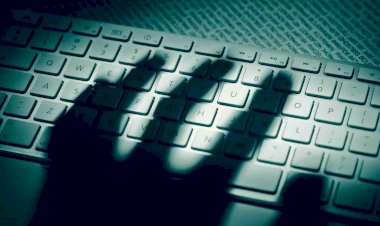 Ataque hacker leva governo a adiar novas regras sanitárias para viajantes