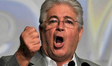 Para se filiar, Requião aguarda decisão sobre federação de PT e PSB
