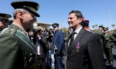 Militares percebem que Bolsonaro irá para o lixo da História e optam por Moro
