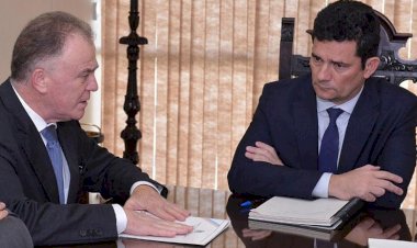 Contrariado com exigências do PSB, PT ameaça relançar Humberto Costa em PE e Contarato no ES