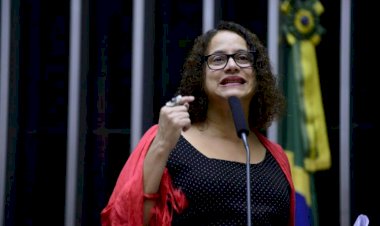 Presidente do PcdoB, Luciana Santos defende retomada da regulação das big techs após censura do Youtube à TV 247