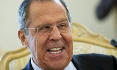 BRILHANTE, ALTIVA, DURA E ESCLARECEDORA ENTREVISTA DO MINISTRO DE RELAÇÕES EXTERIORES DA RÚSSIA, SERGEY LAVROV,