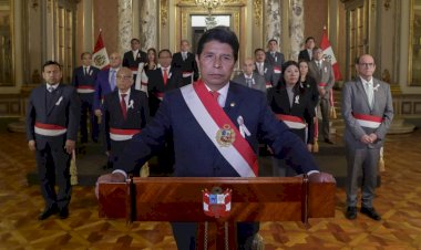 Direita peruana destitui o Presidente Castillo
