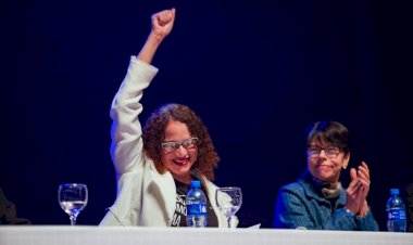 Governo “lavou a alma” dos cientistas brasileiros, diz ministra Luciana Santos
