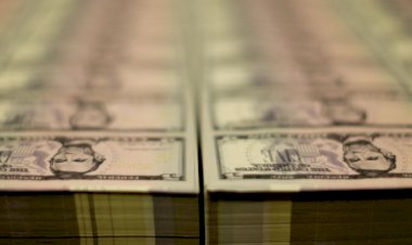'Pai Rico': Brics vão lançar uma moeda lastreada em ouro; dólar está 