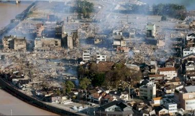 Terremoto no Japão deixa mortos e força deslocamento de 100.000 pessoas.