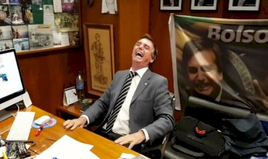 Bolsonaro aguardaria tentativa de golpe nos EUA, diz PF