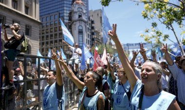 Dos nuevas encuestas con malos números para Milei