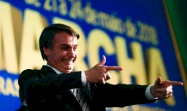 Flávio Bolsonaro faz grave ameaça contra Alexandre de Moraes