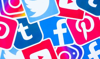 A Torre de Babel e o seguidismo inconsequente nas Redes Sociais 
