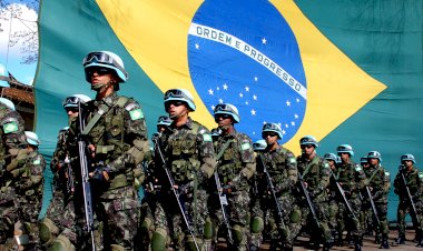 GENERAL acusado de golpe