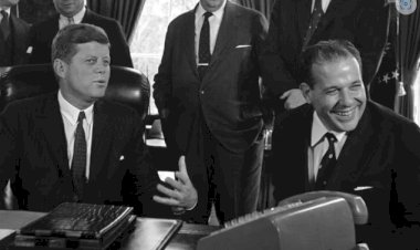 Documento da CIA revela que presidente da Câmara falou com embaixador americano 6 meses antes do golpe de 1964; trecho estava censurado