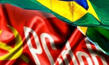 Traidores da Pátria não passarão!