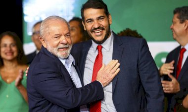 Lula indica Messias para vaga de Barroso no STF