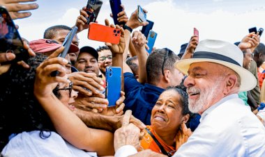 Pesquisa: Lula mantém vantagem sobre Flávio Bolsonaro 