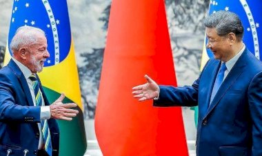 Lula e Xi falam por telefone e concordam em acelerar tratativa de acordo China-Mercosul, diz Planalto