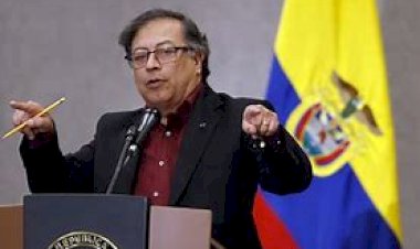 Los dos gestos que definen la polarización en Colombia: Petro viaja a Cuba y De La Espriella se prepara para asumir en Cali