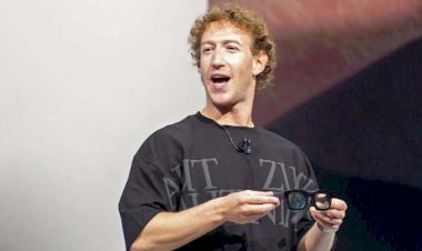 Como Hollywood passou de glorificar os fundadores de tecnologia para retratá-los como vilões: de 'empregos' a 'a rede social'