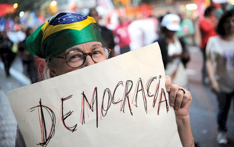 Federações partidárias para modernizar o sistema político brasileiro