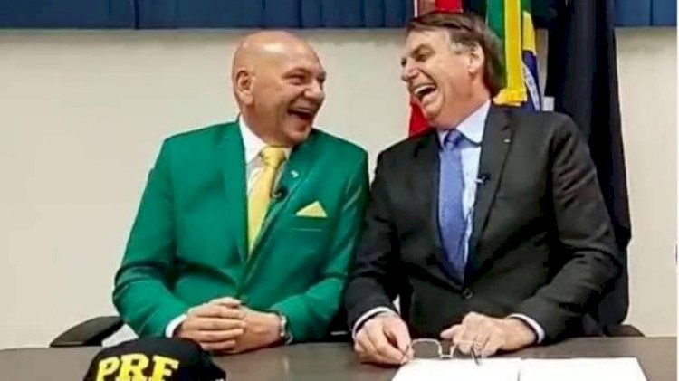 Bolsonaro diz ter demitido diretores do Iphan por embargo a loja da Havan
