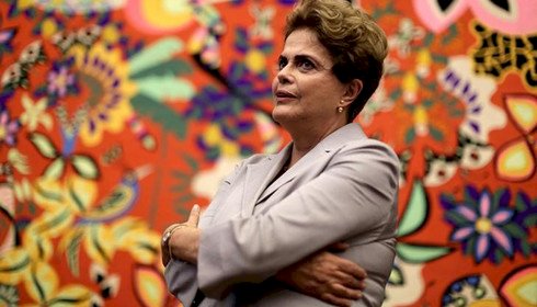 Dilma rejeita isolamento imposto pelo PT e reavalia disputar eleição