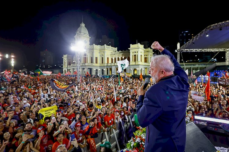 Lula vence Bolsonaro e voltará à Presidência da República após 13 anos