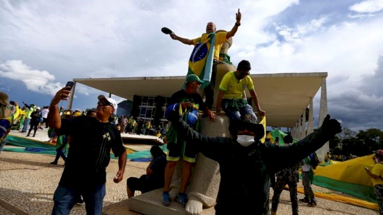 Quem são os financiadores de transporte à Brasília para golpe
