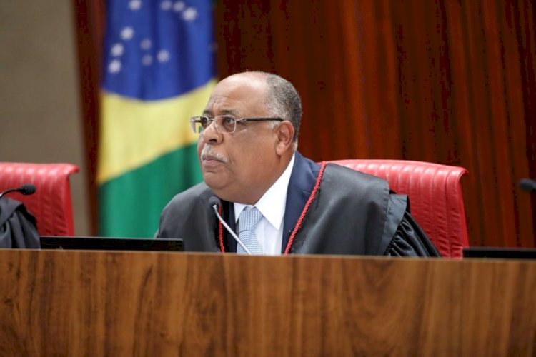 Bolsonaro no TSE: Minuta do golpe e 8 de janeiro tomam conta de sustentações orais
