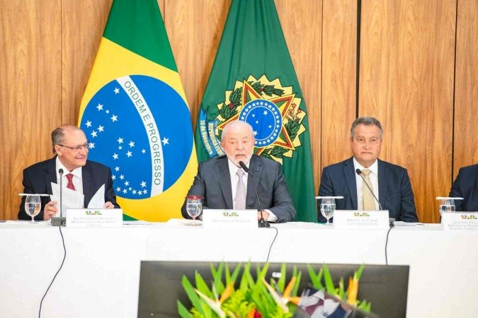 Primeira vez que será feita uma reforma tributária na democracia, diz Lula
