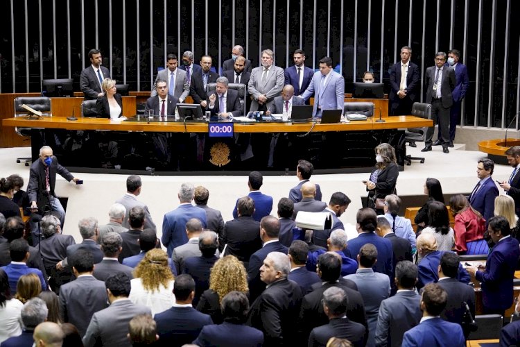Deputados concluem votação do projeto do arcabouço fiscal; texto segue para sanção