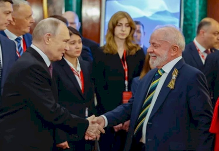 Histeria da mídia contra Lula e a favor de Hitler