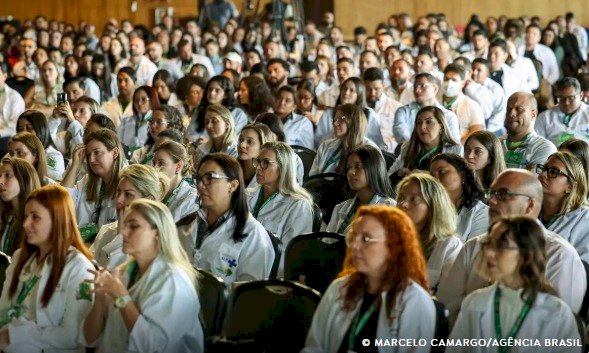 Más Médicos tiene récord de inscritos con más de 45 mil candidatos