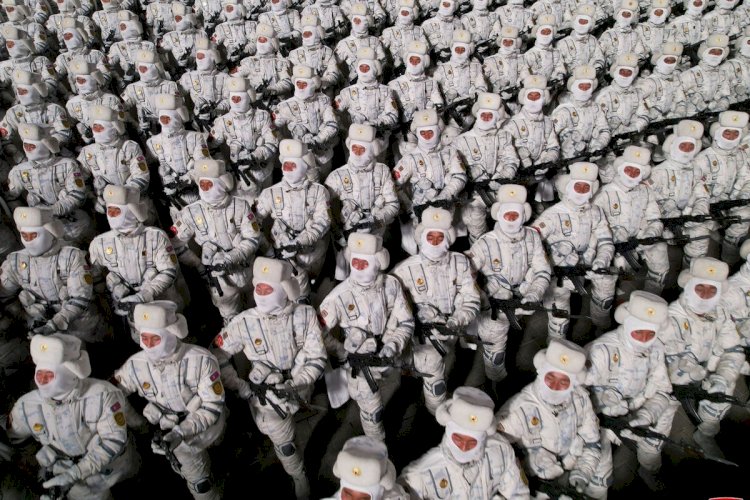 Un ejército de 25.000 norcoreanos se dirige a Rusia. No van a combatir, van a construir el mayor ejército de drones kamikaze