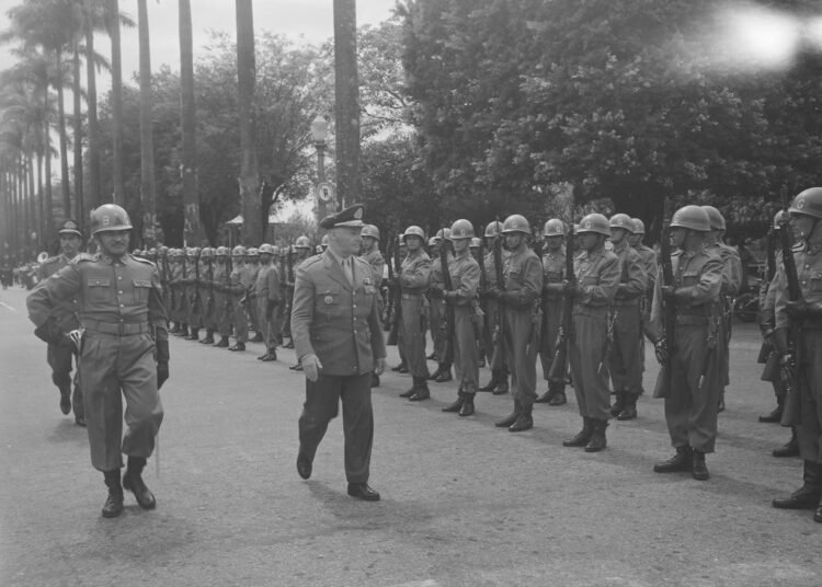 Novembrada de 1955: há 70 anos, contragolpe assegurou democracia com posse de JK