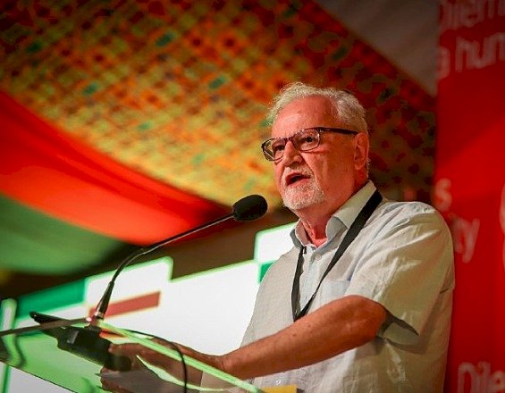 'EUA estão em crise e querem trazer guerra para América do Sul', diz Stedile