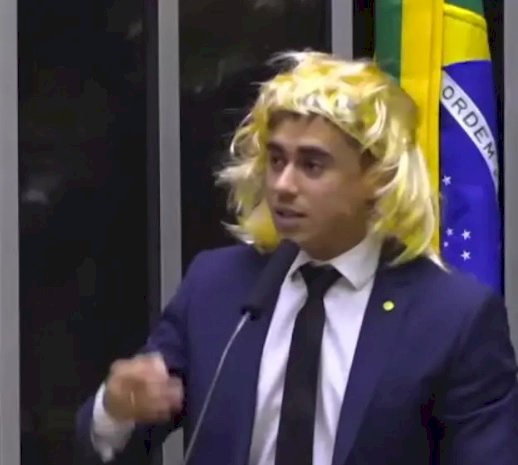 OS VOOS DE NIKOLAS